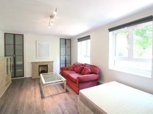 Close to UNIVERSITIES 4 bedrooms 2 balconies in CAMDEN TOWN