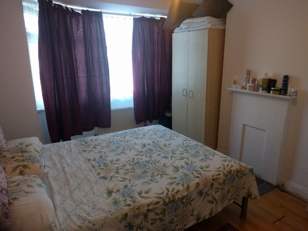 All bills included – Large double Room fully furnished and refurbished in Harrow
