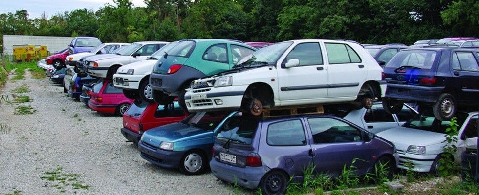 all cars /vans wanted best prices paid, scrap cars away no delay