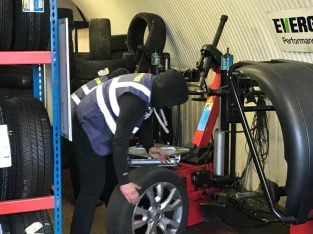 Wanted Tyre fitter