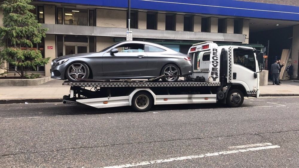 RECOVERY EAST LONDON 24-7 VAN BREAKDOWN VEHICLE TRUCKS