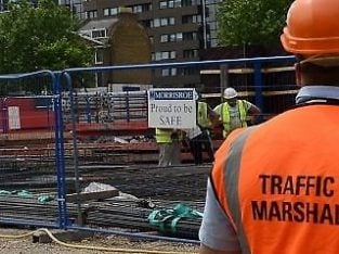FIRE MARSHALL TRAINING COURSES LONDON – CSCS CARD, TRAFFIC MARSHALL , FIRST AID