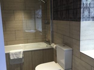 Qualified Joiners & Plumbers