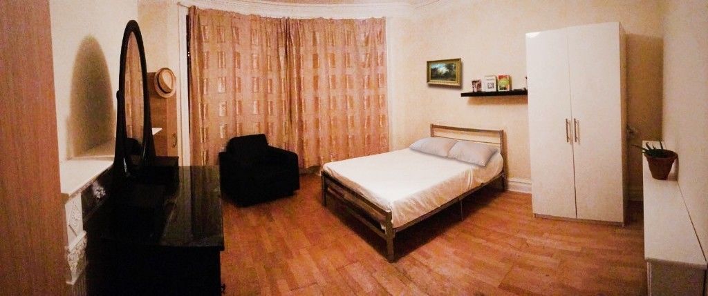 CENTRAL LONDON ZONE 1 DOUBLE-ROOM AVAILABLE