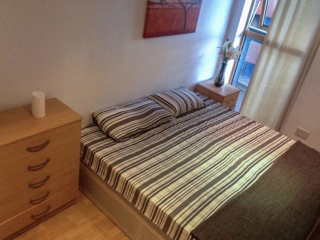 Available in Canary Wharf – Stylish double room