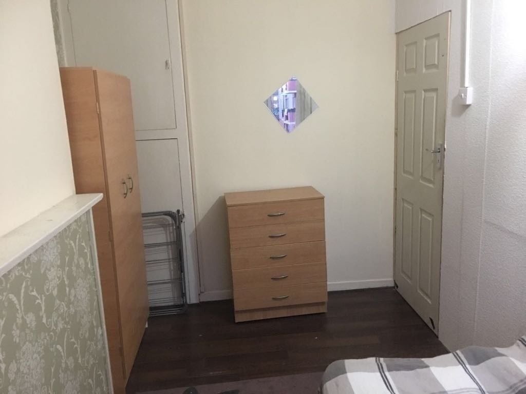 Quiet place, Large single room in Limehouse