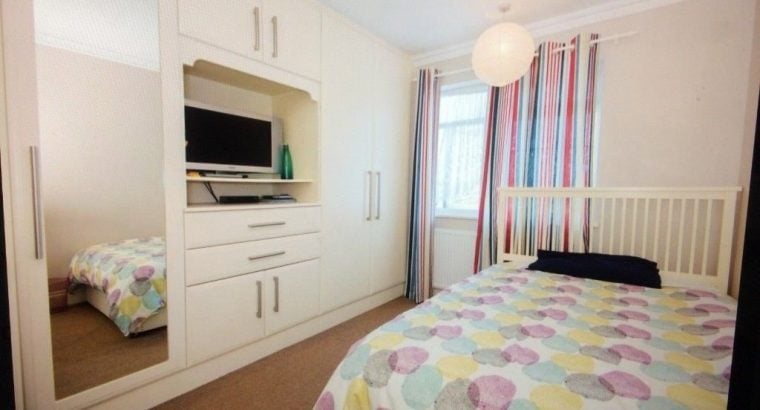 DOUBLE EN-SUITES IN HAYES