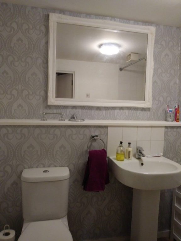 3 bedroom grd floor flat with garden