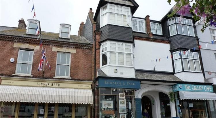 Prime positioned Gift Shop And Gallery