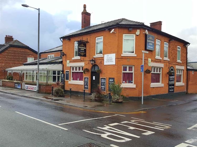For Lease Pub With Letting Rooms