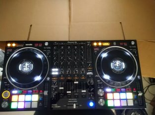 Brand new Pioneer DDJ-1000SRT 4-channel Controller