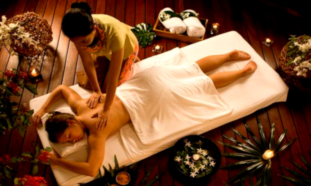 Body to Body Massage Parlor in Gurgaon by Female