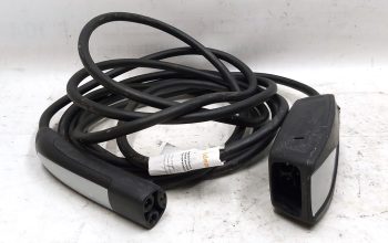 UNIVERSAL MOBILE CONNECTOR, NA 32A GEN2 Tesla