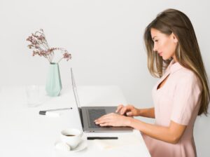 Is a Direct Lender for £100 Short Term Loans the best option