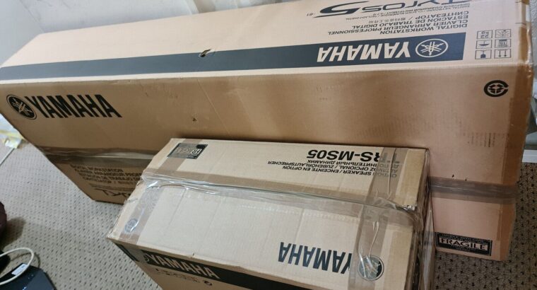 Yamaha Tyros5-61 Arranger Workstation Keyboard COMPLETE HOME