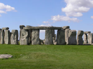 Get private driver-guided journeys with the Stonehenge tours