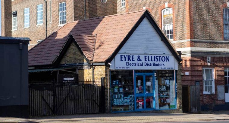 Enhance Your Roof in Croydon with McColloch Roofing Ltd!