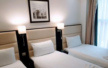 Lowest Price Deal at Edward Hotel: Triple En Suite