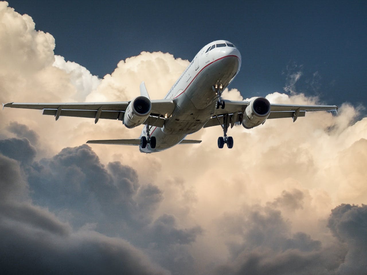 What is the most expensive time to fly to Japan?