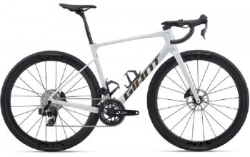 2026 Giant Defy Advanced Pro 1 Road Bike